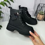 Зимові черевички для дівчинки