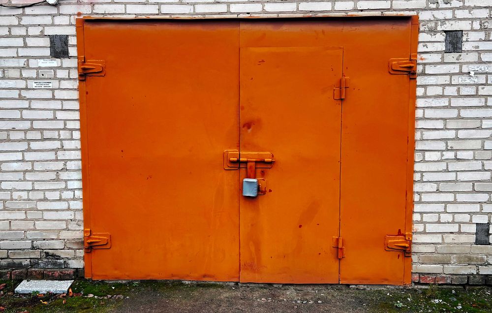 Терміново! Дворівневий гараж в Луцьку на Карпенка - Карого.