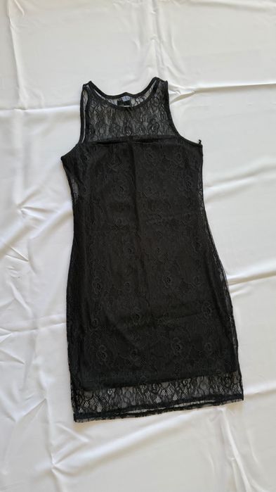 Sukinka mini obcisla body con czarna koronkowa, Sinsay rozm. M