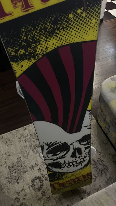 Сноуборд з кріпленням бартон