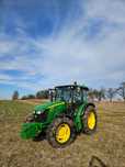 John Deere 5090M  John Derre
