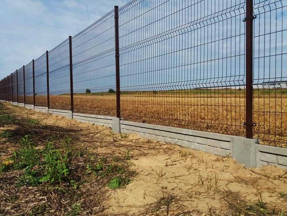 Ogrodzenie panelowe, podmurówka, montaż