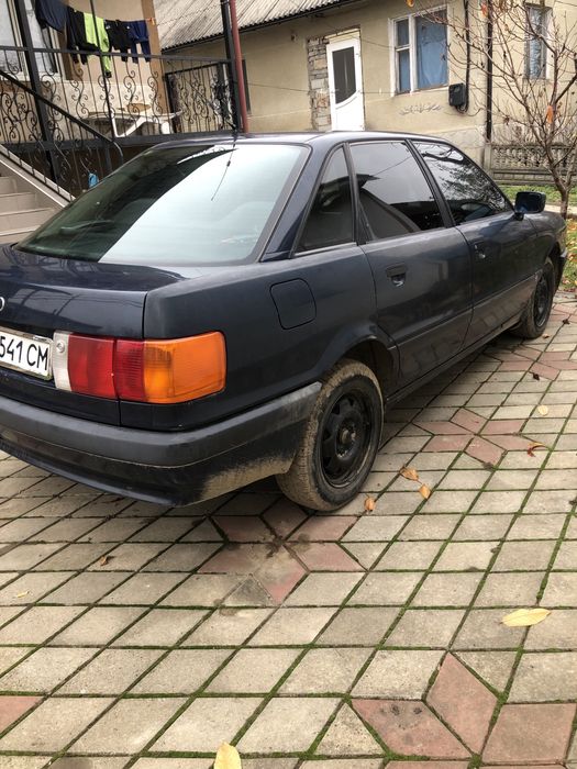 Ауді 80…………………..