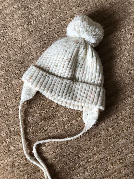 Шапка на дівчинку