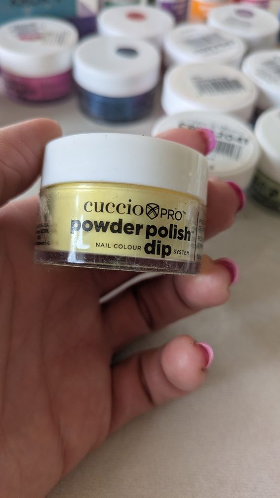 Zestaw do paznokci tytanowych Cuccio, 16 dip puder 14g