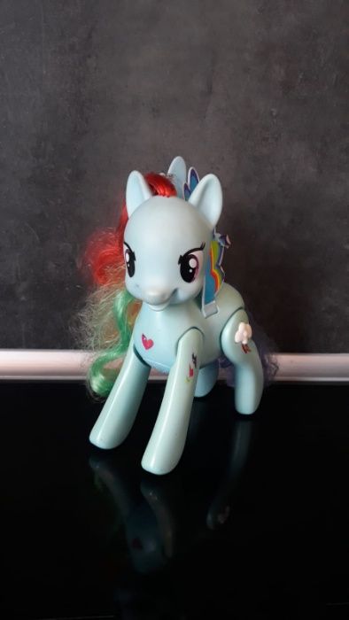 Kucyk My Little Pony interaktywna Rainbow Dash skacząca