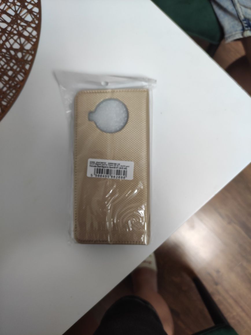 Sprzedam nowy pokrowiec na telefon Xiaomi Mi 10 T lite