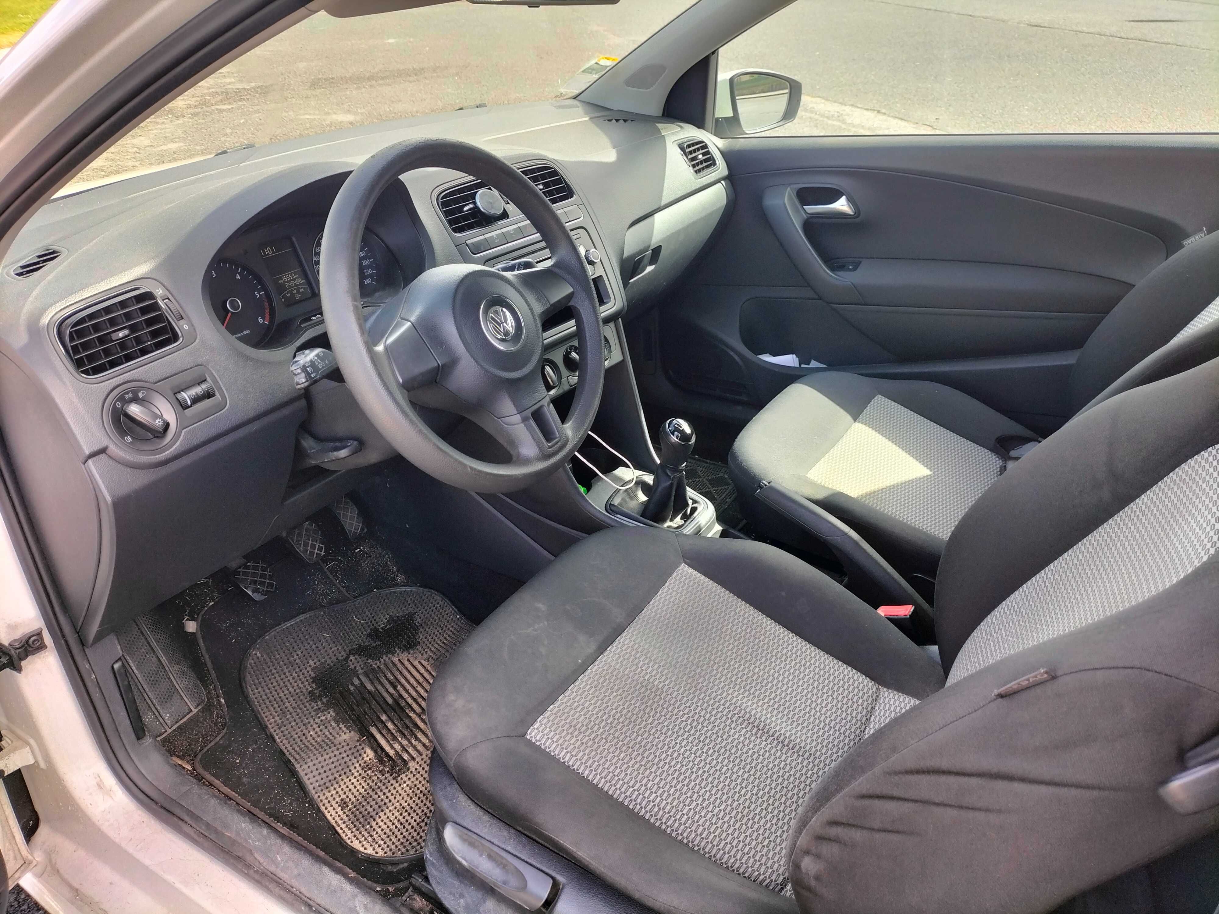 VW Polo comercial
