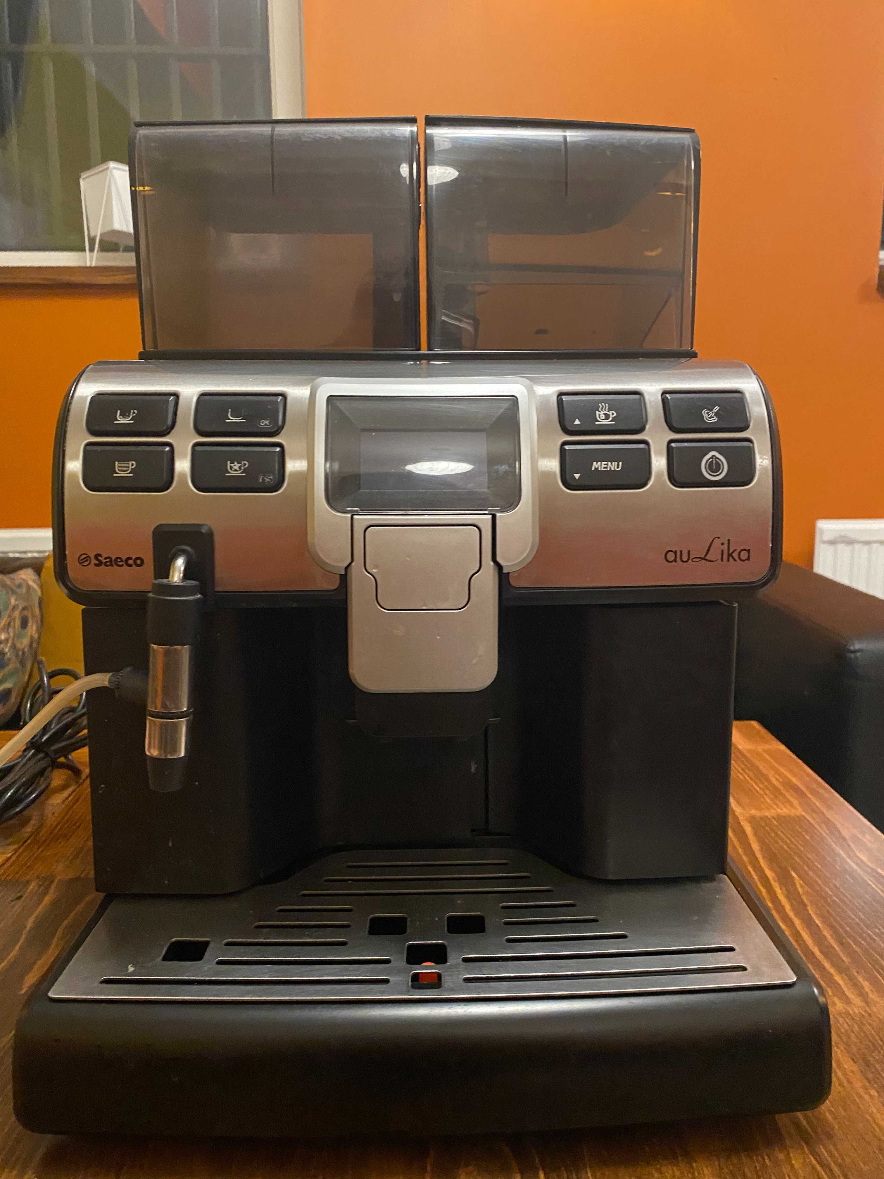 Automatyczny ekspres do kawy marki Saeco