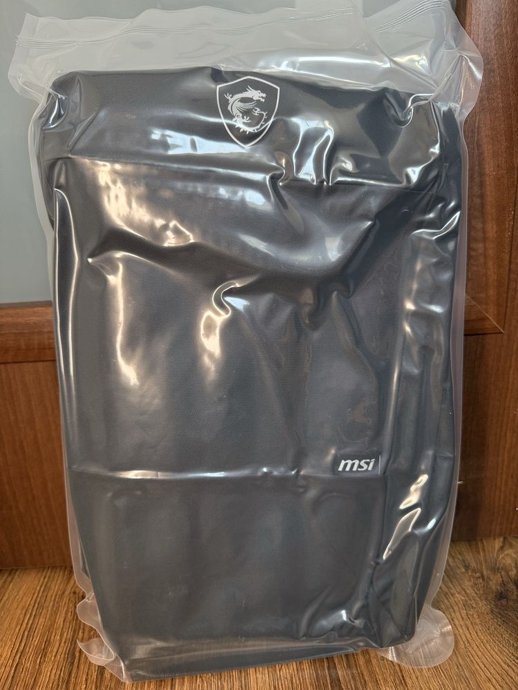 Plecak na laptop MSI Essential BackPack 16" NOWY