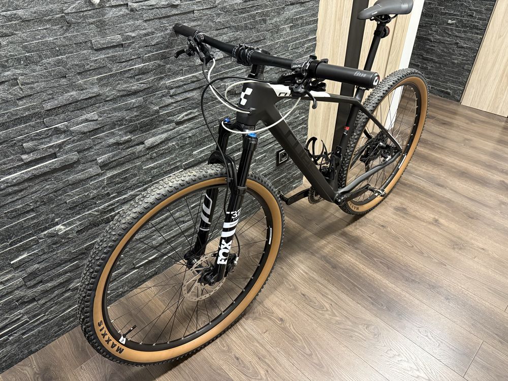 Cube reaction c62 rozmiar L xt fox 32 performance