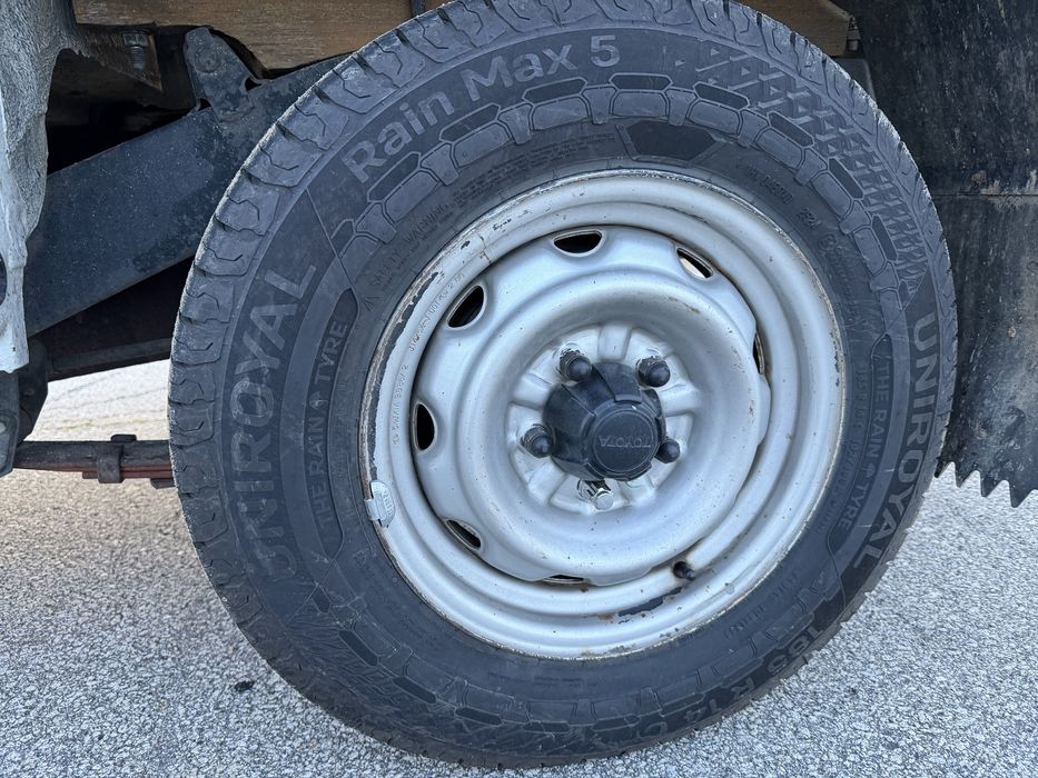 Toyota Hilux 48000kms Nacional 4x2 5 lugares