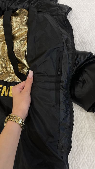 Куртка чоловіча зимова чорна