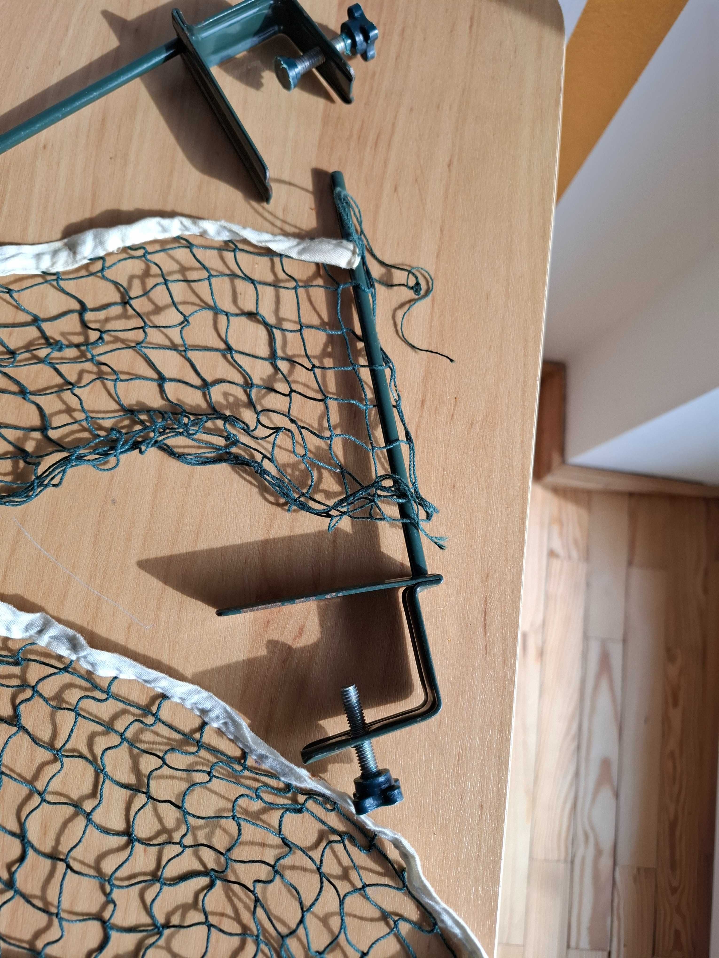 Zestaw do gry w pinponga- siatka i 1 paletka