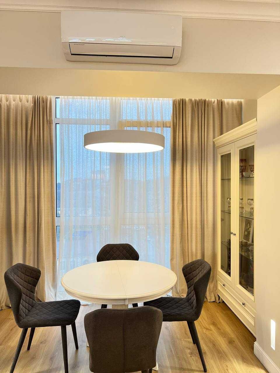 Продам в центре Днепра ул. Херсонская 9, жк Каскад 2.