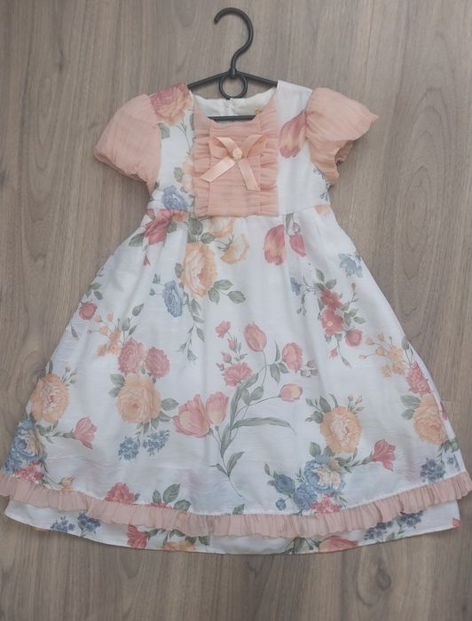 Святкова,нарядна  сукня на дівчинку