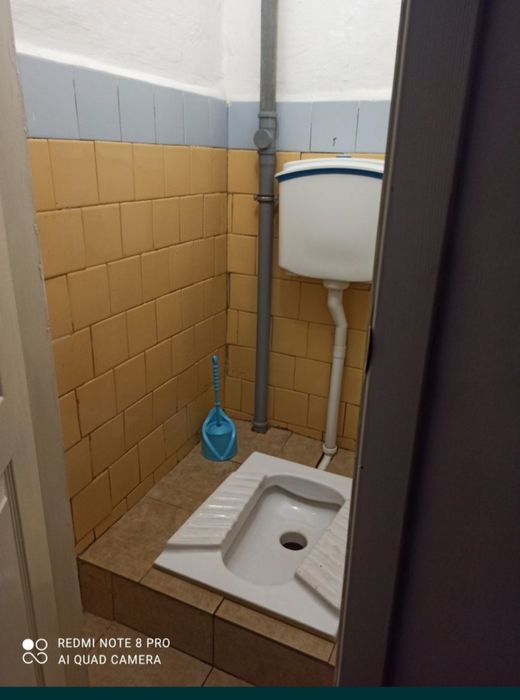 Здається кімната в гуртожитку в Тяжилові