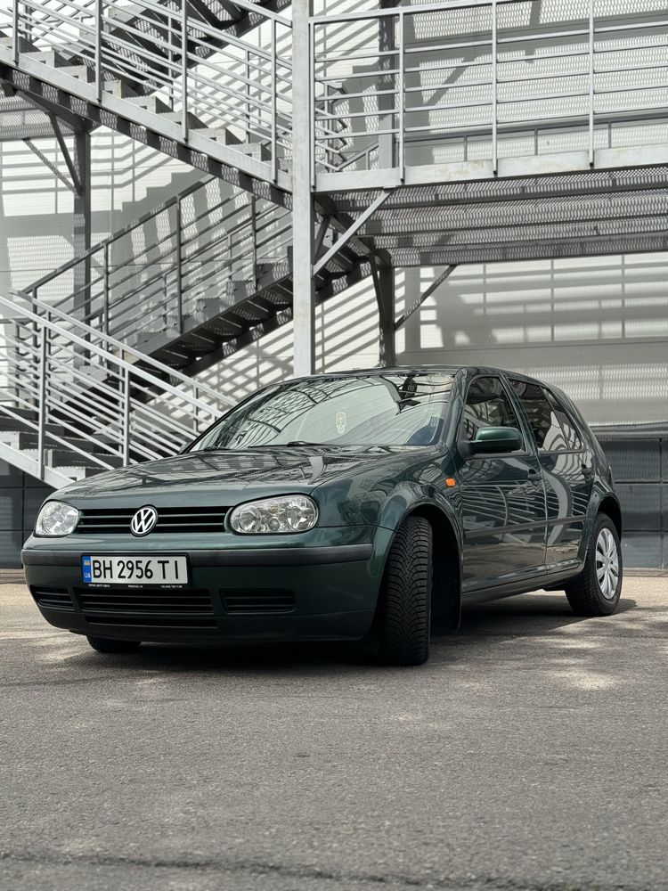 Продам Volkswagen Golf 4