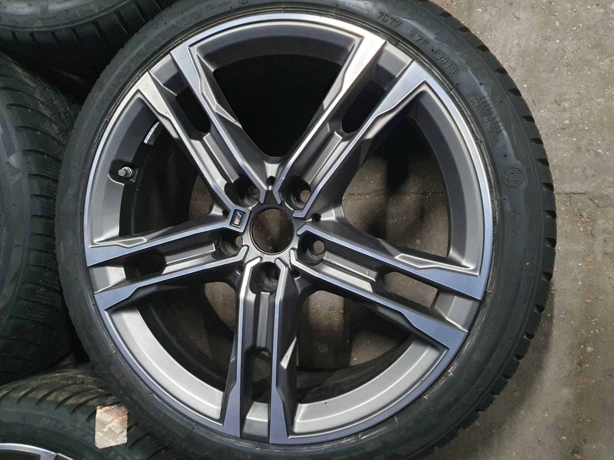 Alufelgi BMW M1 F40 M-pakiet 8J18 ET54 8.053.524 Bridgestone 225/40R18