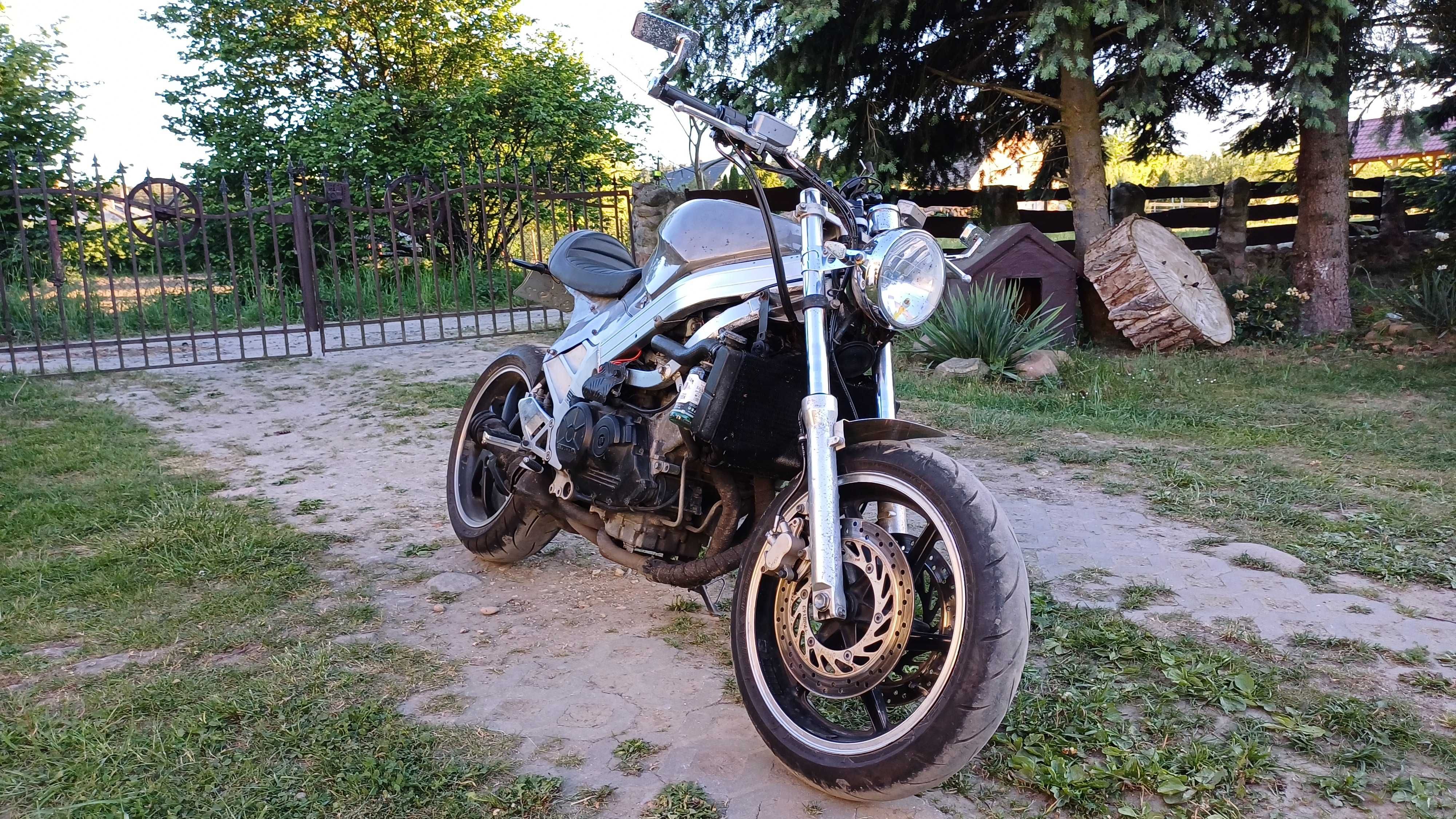 HONDA VFR 750 cafe racer idywidualny