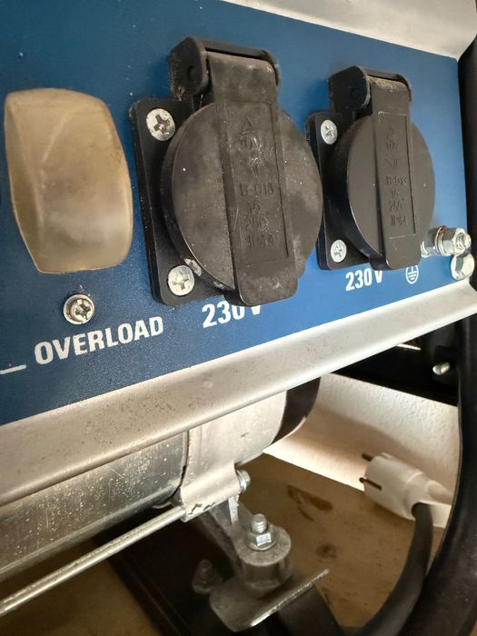 Gerador de 2000W - pouquíssimo uso