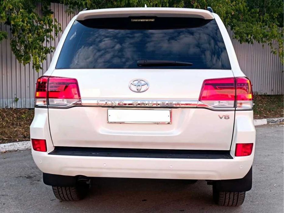 Рестайлінг Toyota Land Cruiser 200, комплект обвісу LC 200, 2016+