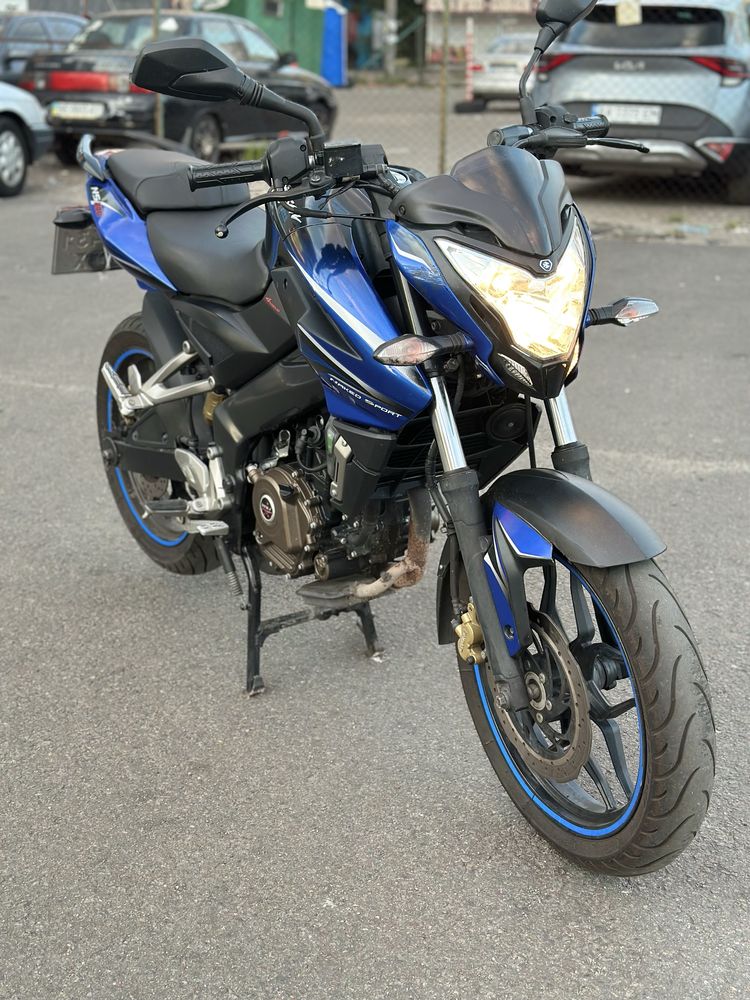 Bajaj Pulsar NS200