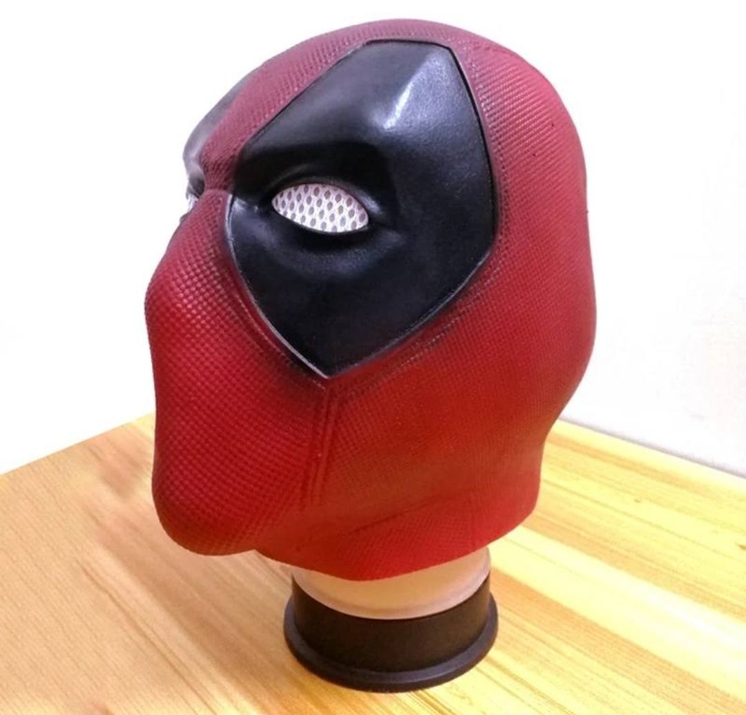 Deadpool mascara látex