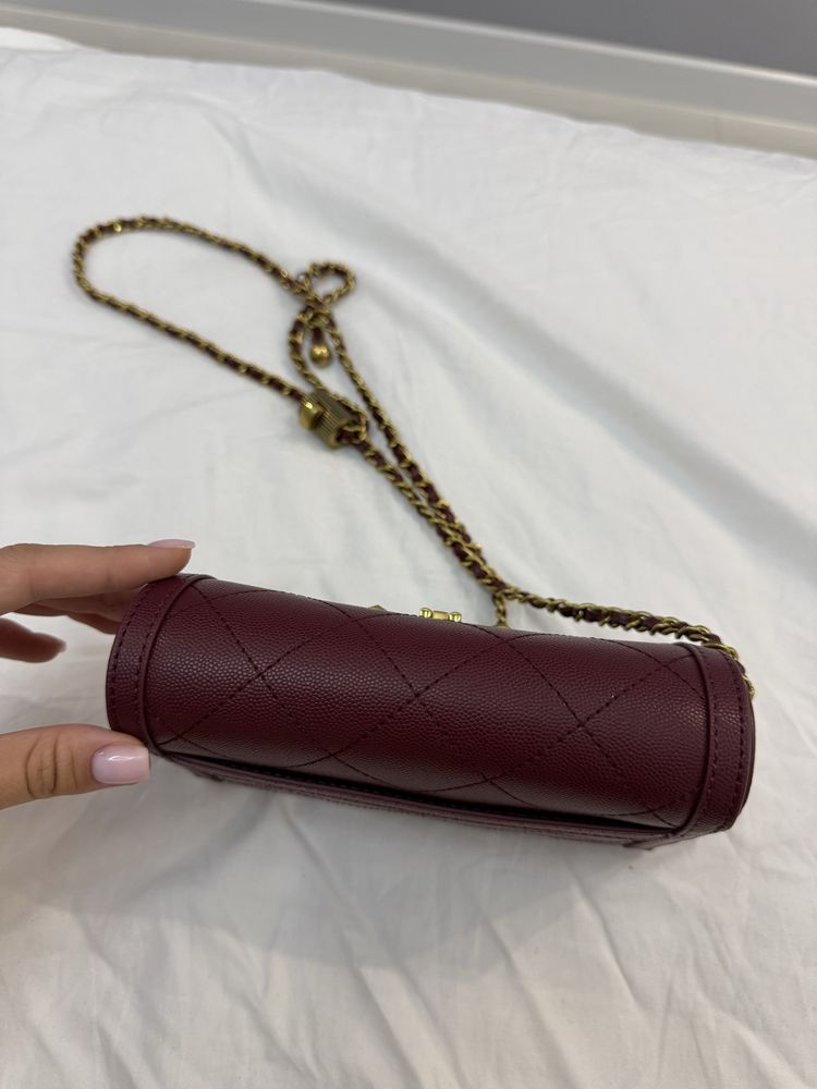 Сумка Charles and keith