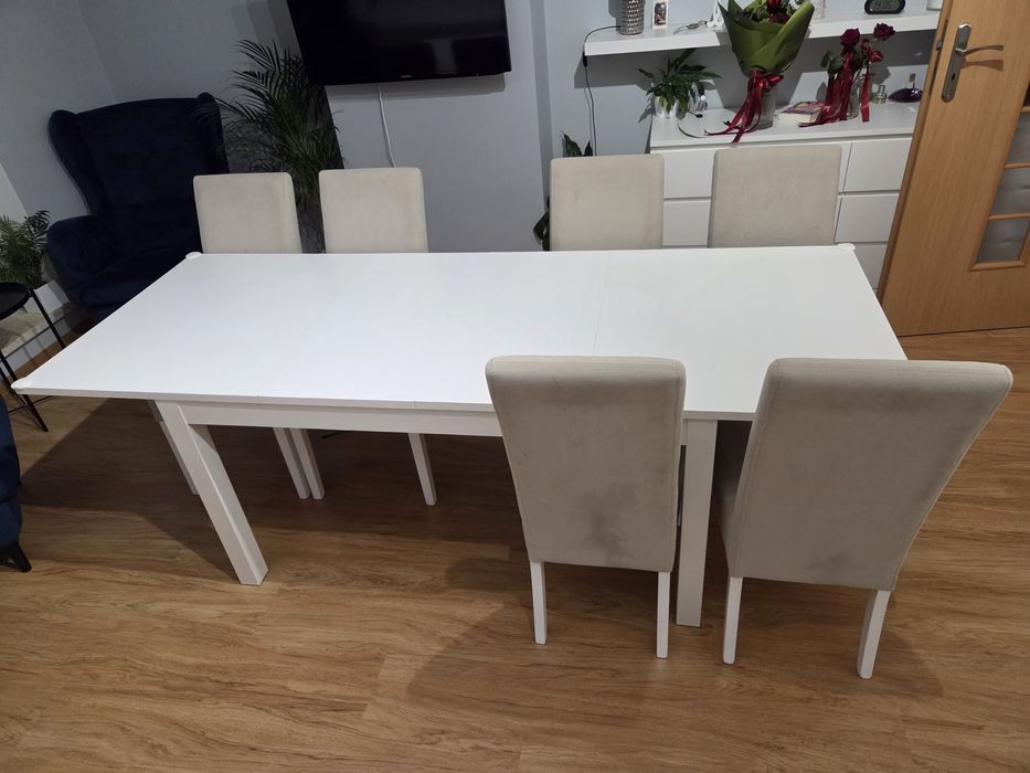 Stół BJURSTA IKEA rozkładan + plus krzesła VISTABELLA