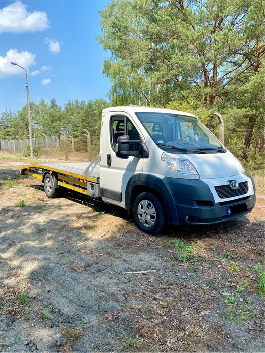 Laweta peugeot 3.0 diesel 6 biegów hak najazd 5 metrów