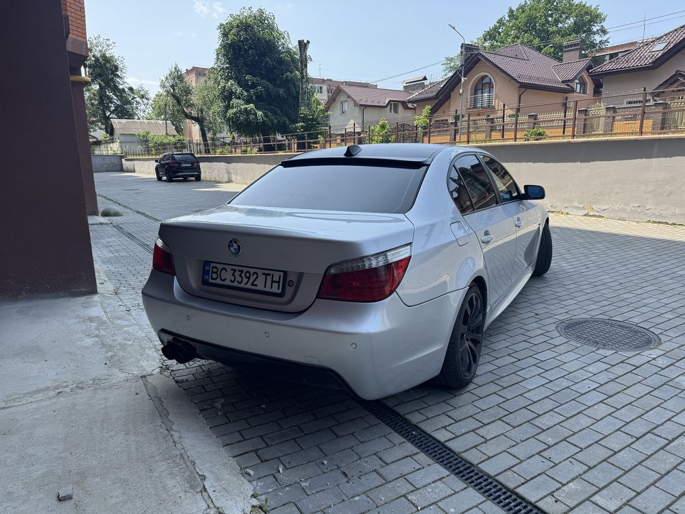 BMW E60 523i 2.5 бензин ( 190 к.с. )