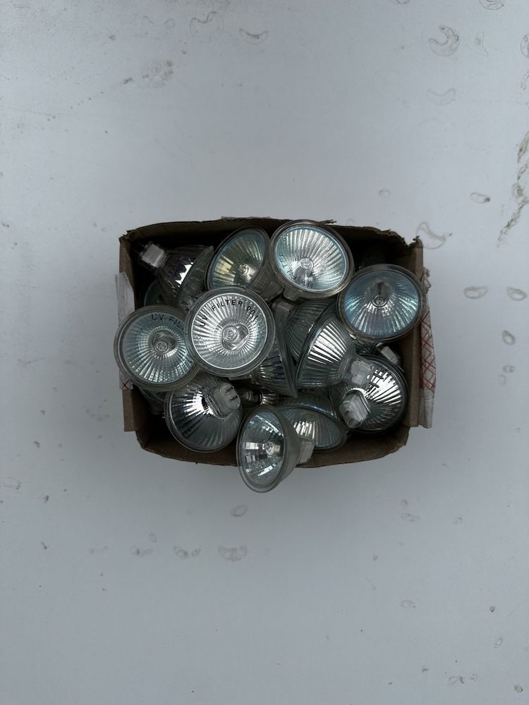 Лампи, лампочки, 12v, цоколь gu 5.3, Delux MR16, 3000k