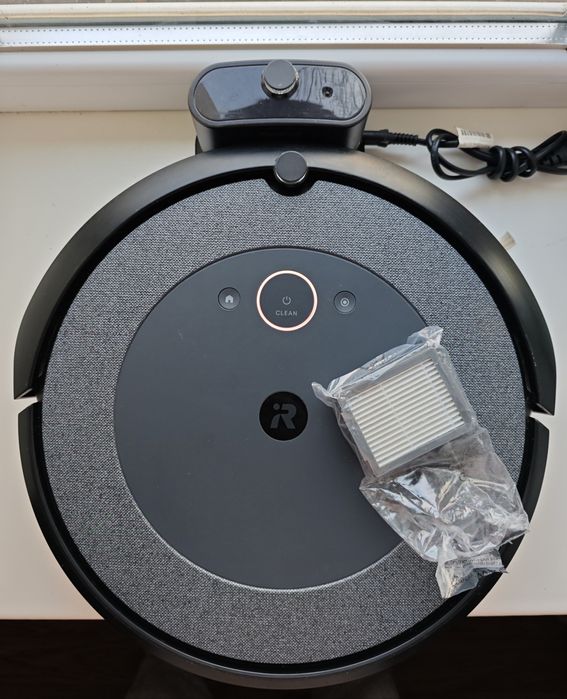 Робот-пилосос iRobot Roomba i3
