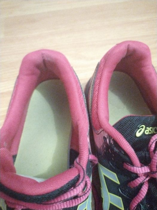 Кросівки жіночі ASICS