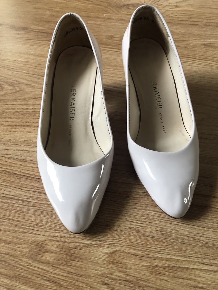 Buty, czółenka Peter Kaiser wiosna