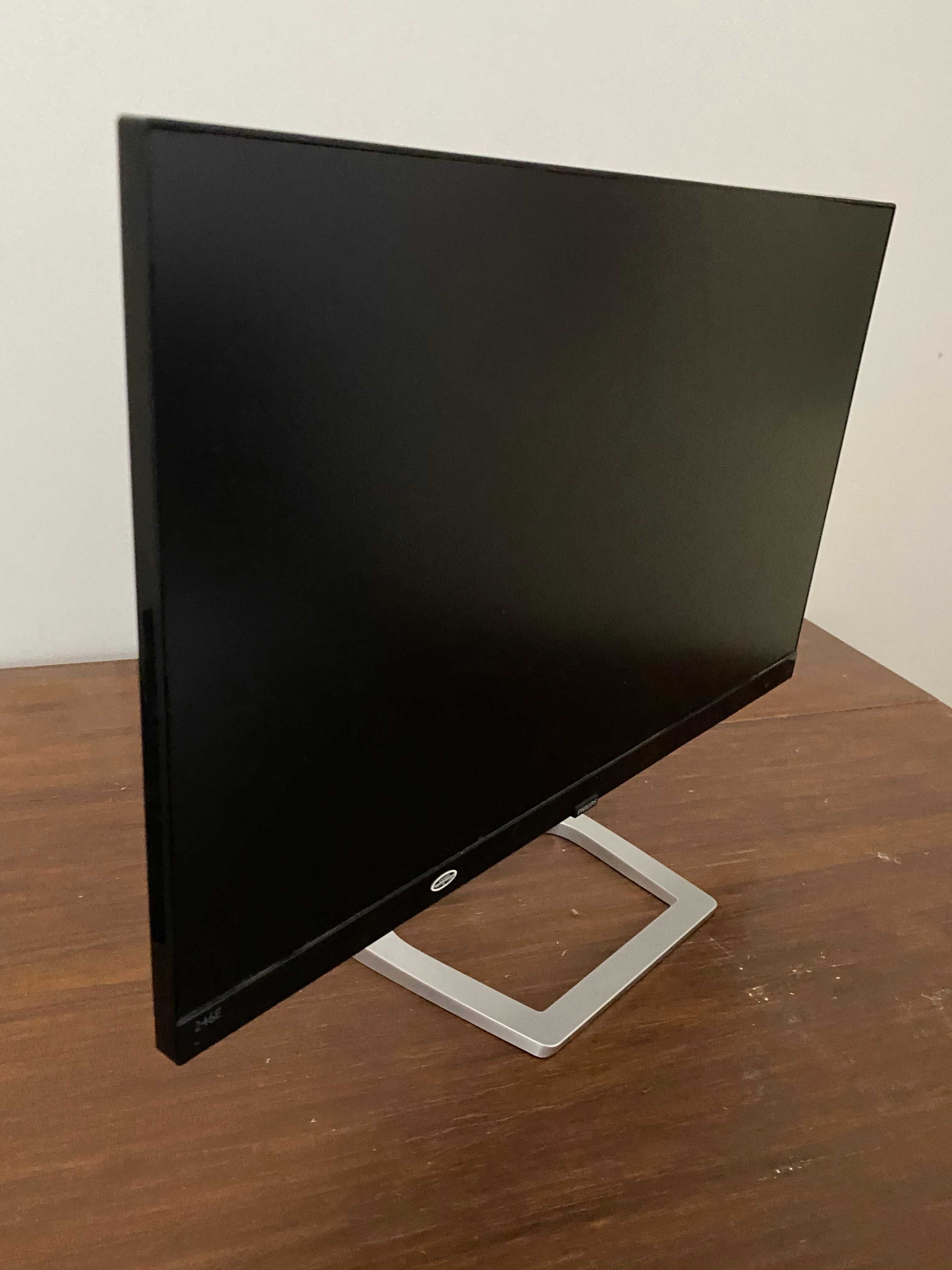 Gabinete RYZEN 5 3400G, 16 GB RAM+Monitor 1080 P