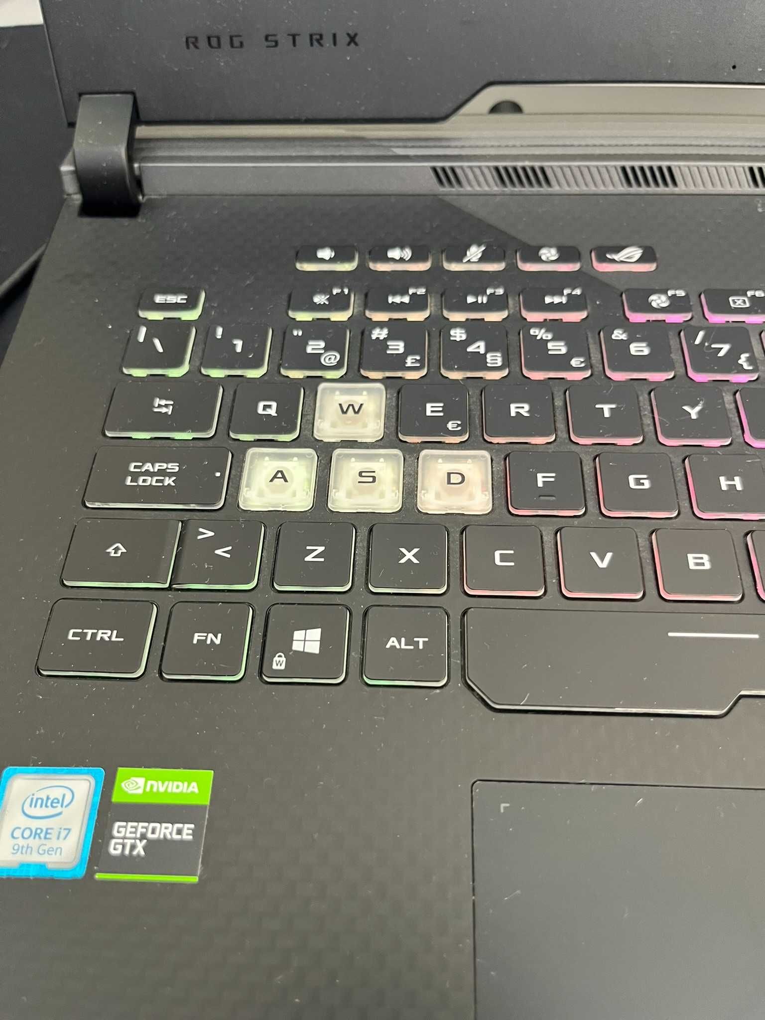 Asus Rog Strix SCAR III G531G