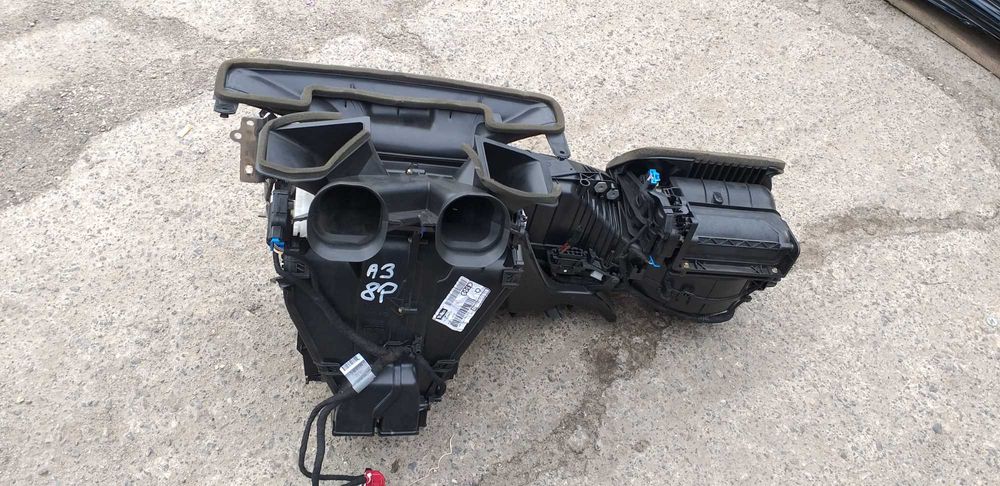 Nagrzewnica kpl Audi A3 8P Europa