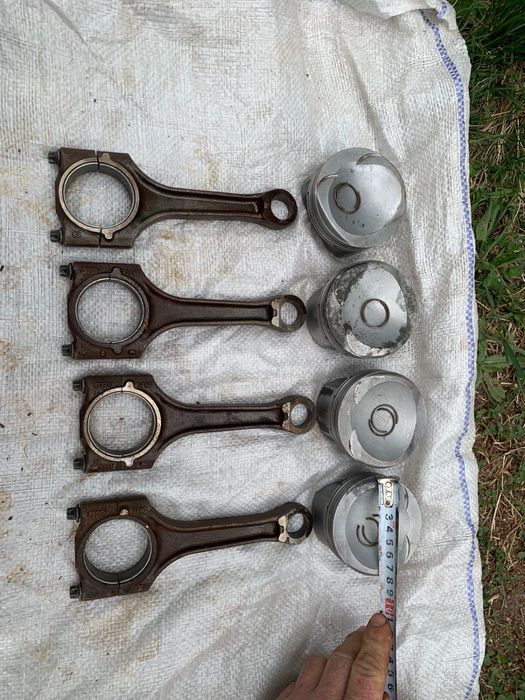 Шатун в зборі з поршнем для групи VAG мотор 1.8 TSI