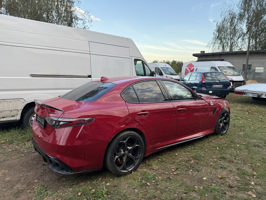 Tylna klapa kompletna alfa romeo giulia quadrifolgio