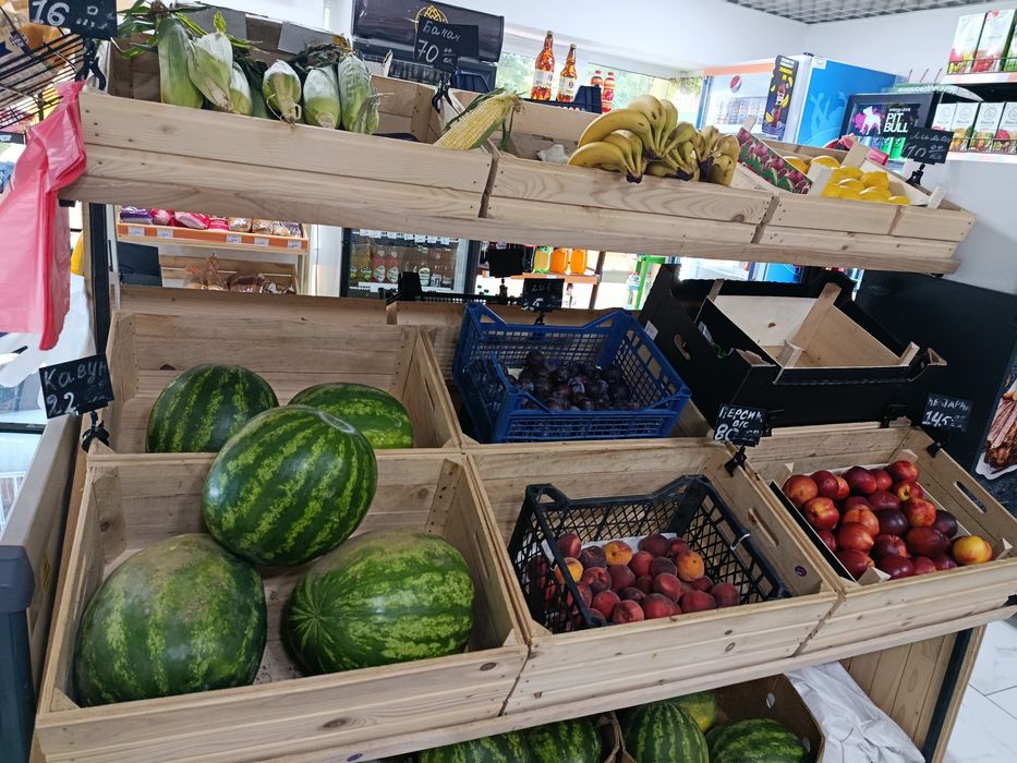 Розпродаж торгового обладнання.