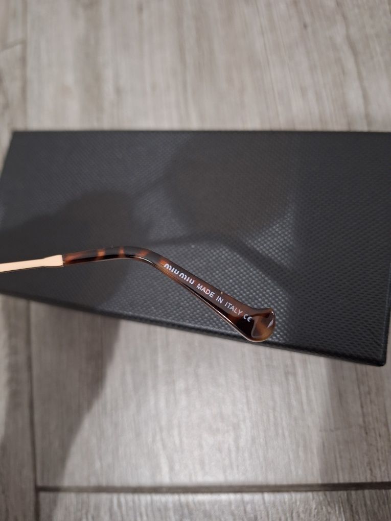 Miu miu okulary przeciwsłoneczne