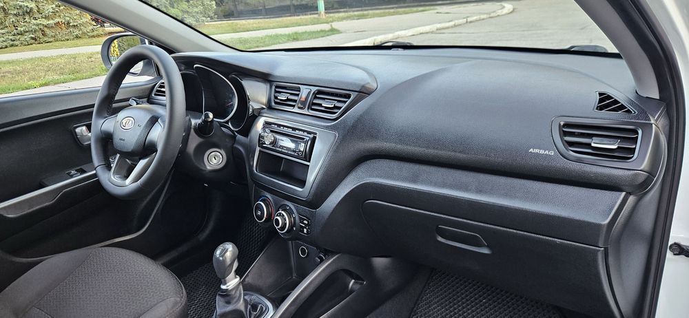 Kia Rio 2012 року
