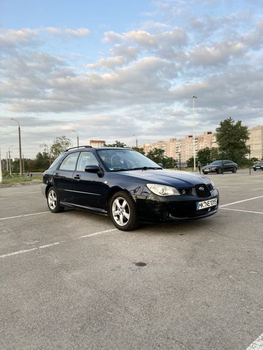 Продам машину subaru impeza 2005