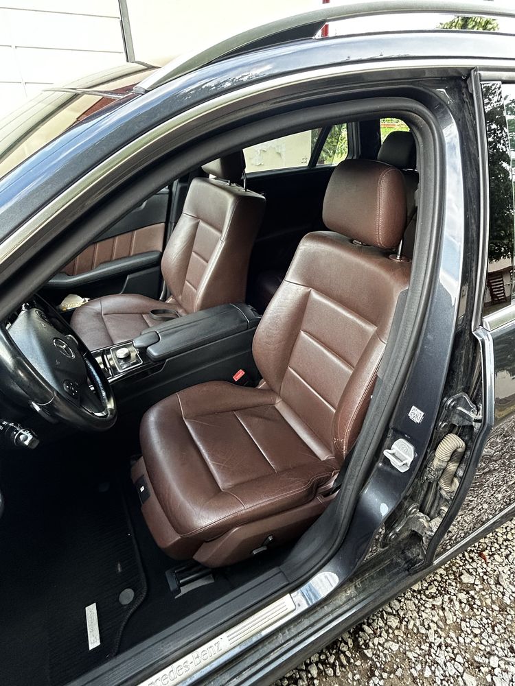 Mercedes e klasa E 350 formatic samochod w bardzo dobrym stanie