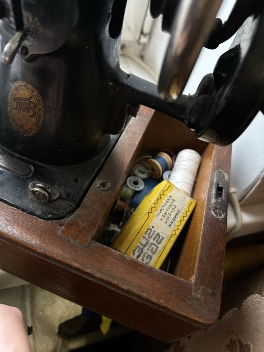 Антикварная! швейная машинка