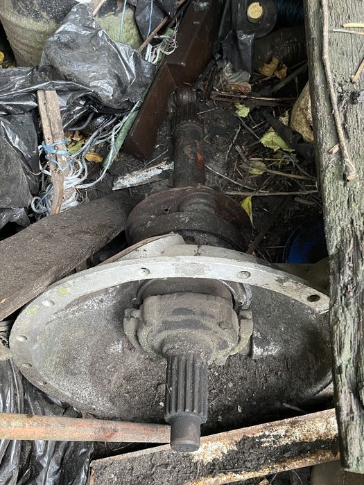 Кожух муфты сцепления на ДТ-75 в сборе