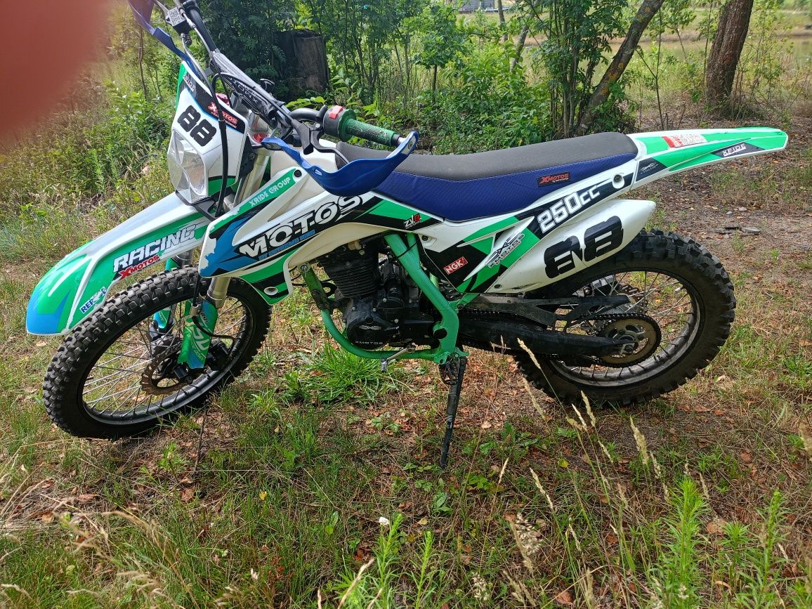 Motor Cross zielony