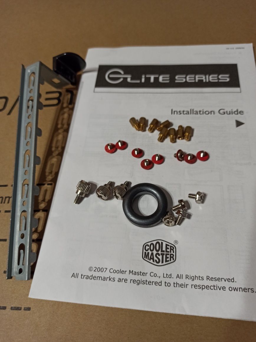 Cooler Master Elite 330 – Obudowa PC